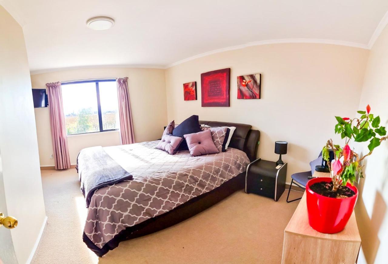 Fairhall Guest Lodge Woodbourne Bagian luar foto