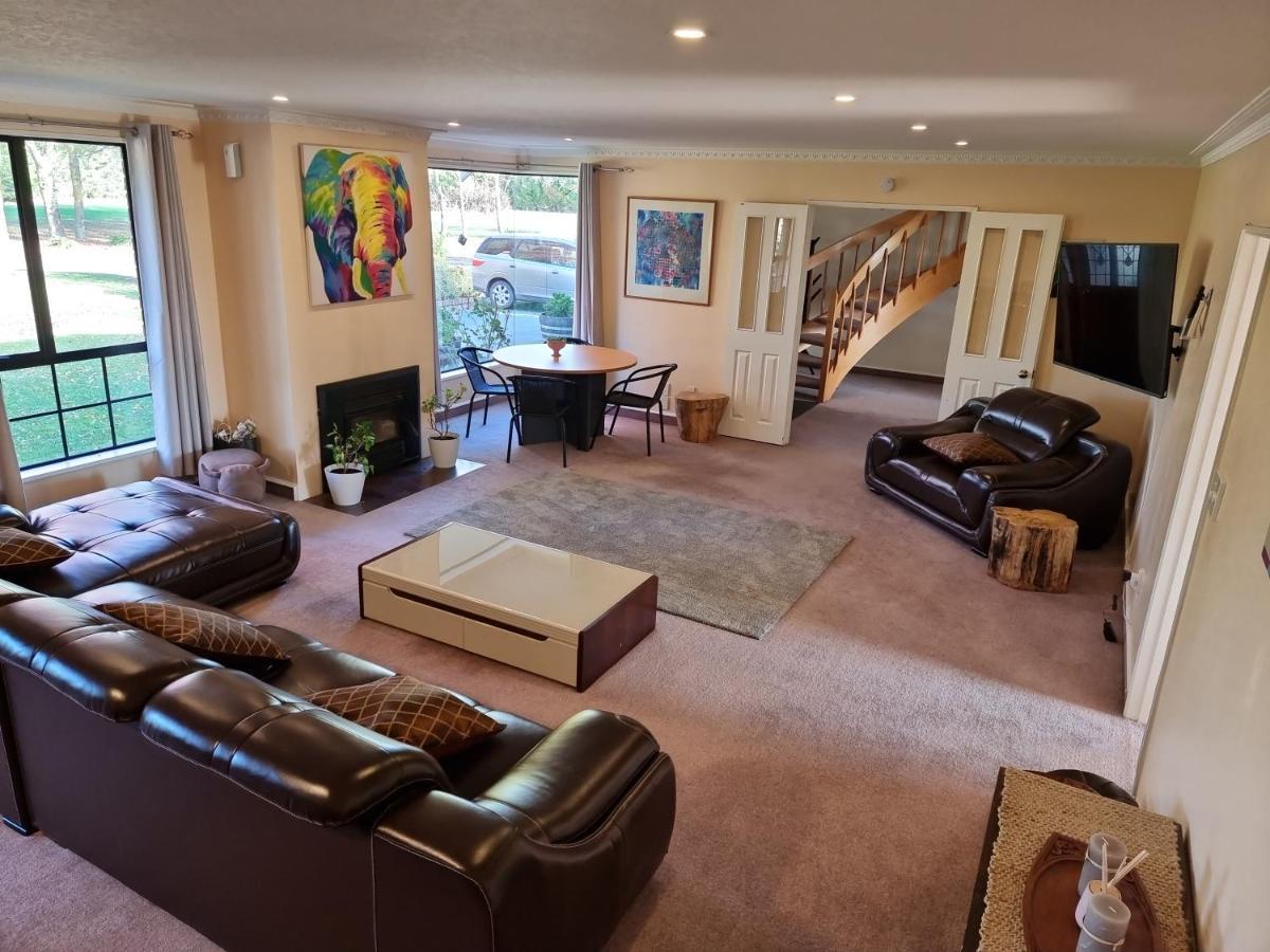 Fairhall Guest Lodge Woodbourne Bagian luar foto
