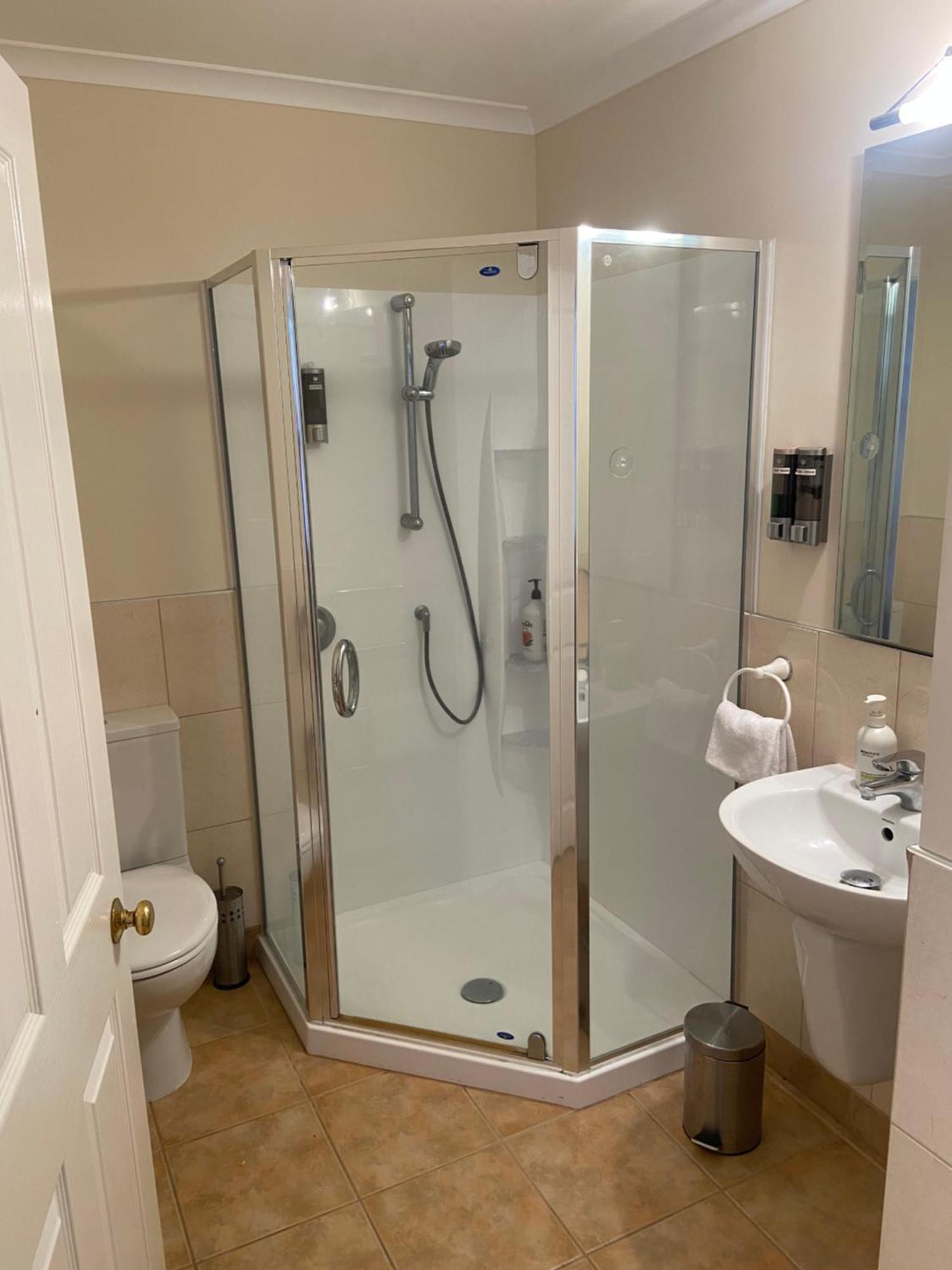 Fairhall Guest Lodge Woodbourne Bagian luar foto