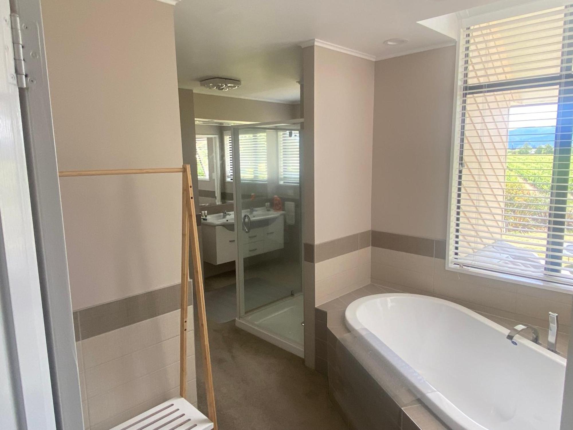 Fairhall Guest Lodge Woodbourne Bagian luar foto